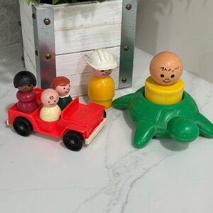 Vintage Fisher Price Little People LOT 7pc Jeep African American Girl Susan